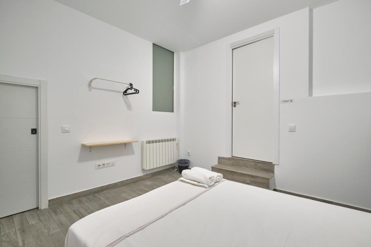 Nunez De Arce Habitaciones Madrid Extérieur photo
